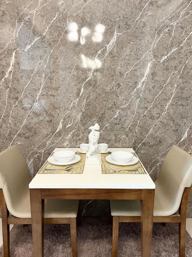 La Palazzo - Across Uptown Mall & Grand Hyatt Bgc 达义 外观 照片
