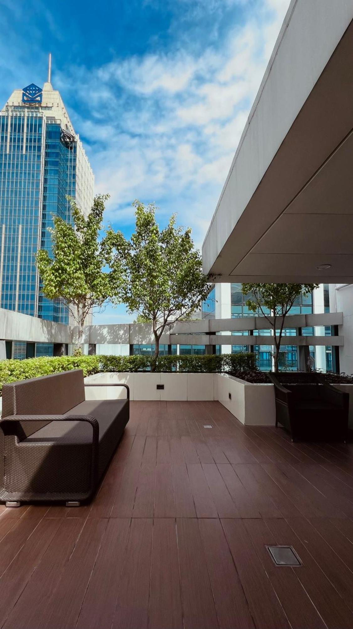 La Palazzo - Across Uptown Mall & Grand Hyatt Bgc 达义 外观 照片